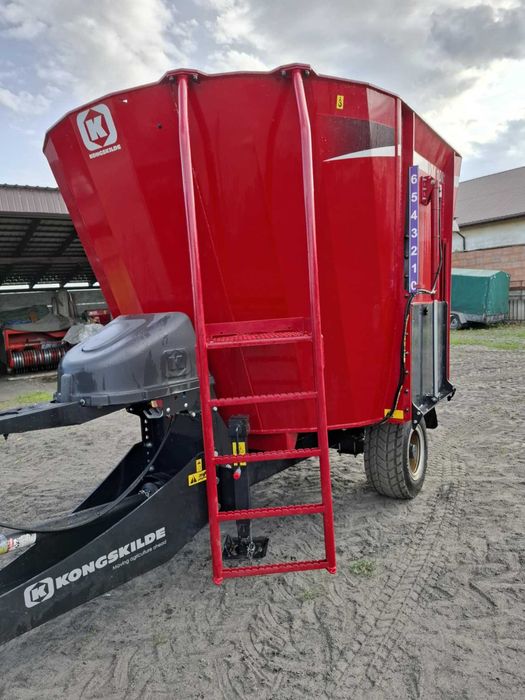 Paszowóz KongSkilde VM10