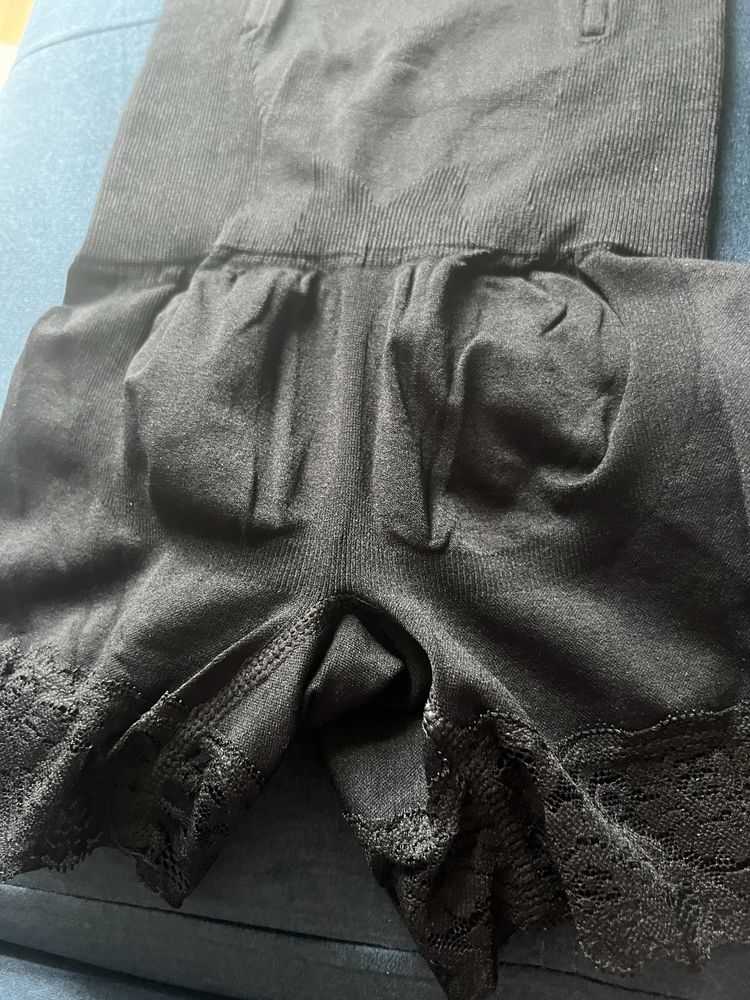 Bielizna modelujaca brzuch i pupe xs/s
