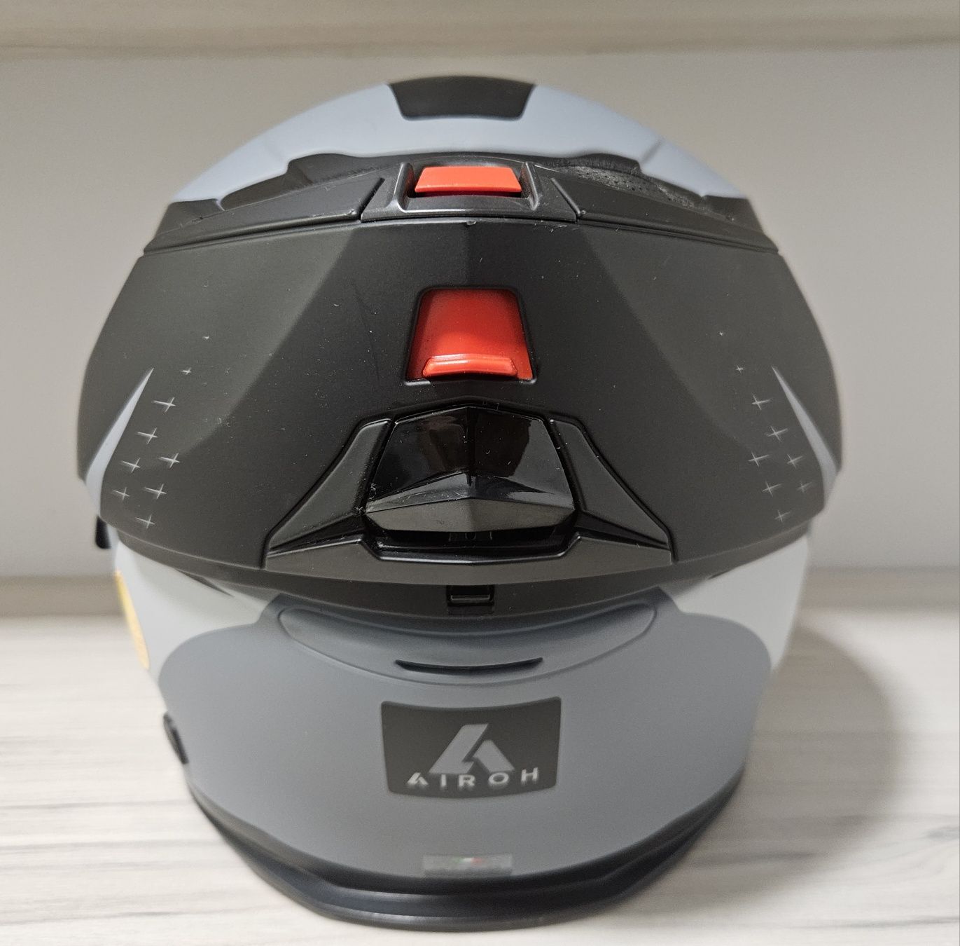 Capacete Airoh como novo
