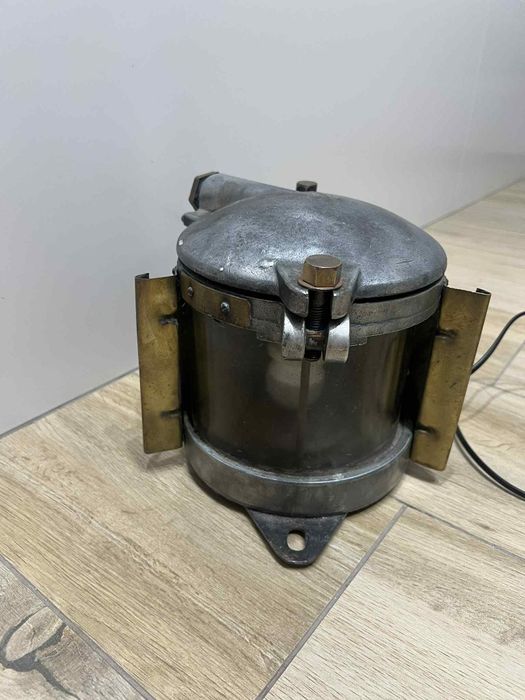 Lampa okrętowa nawigacyjna