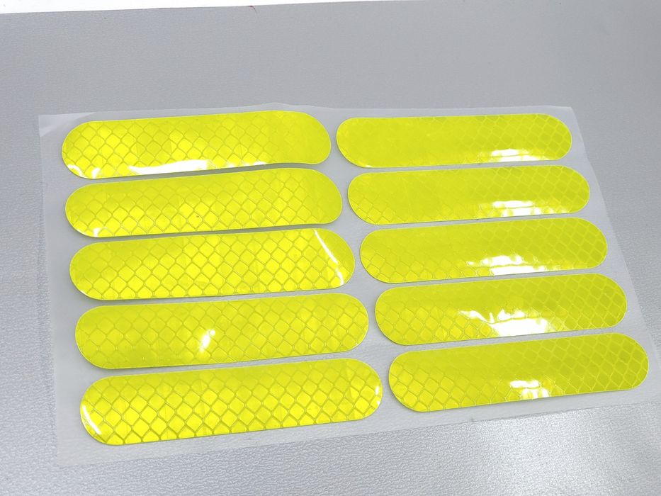 NOWE Paski odblaskowe naklejki seledynowe 10 szt. samoprzylepne