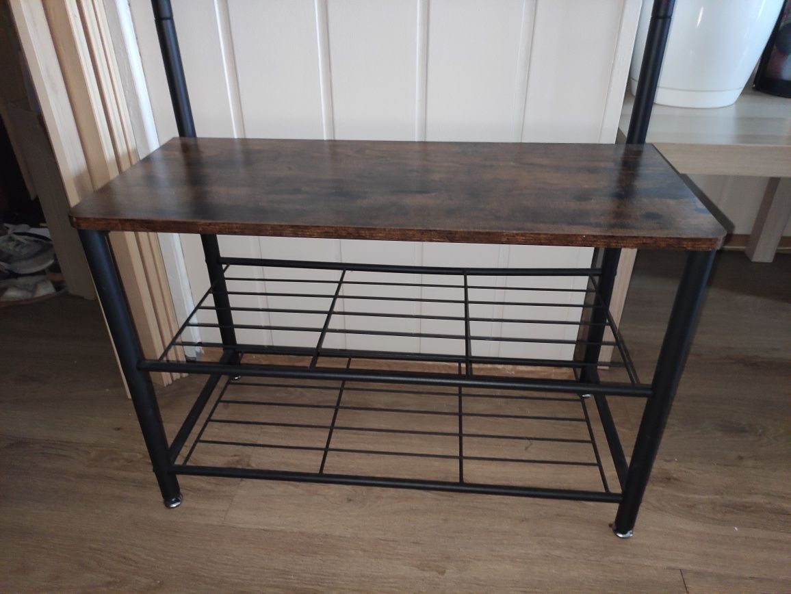 Wieszak stojacy w stylu loft