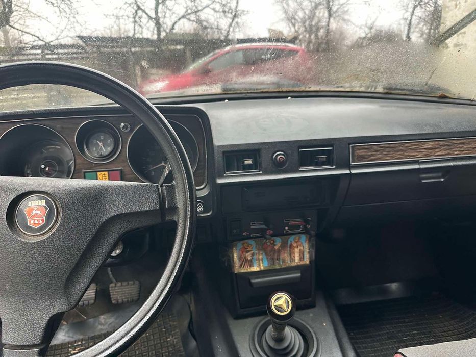 Продаю Волгу 2410