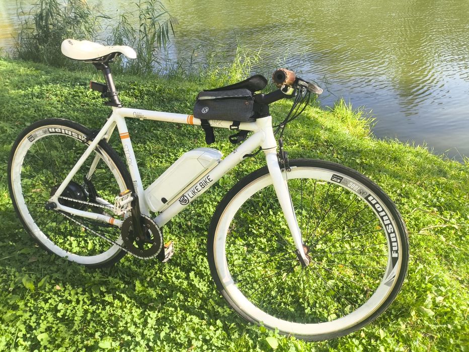 Електровелосипед, шосер, гравійний е-bike, cube, scot