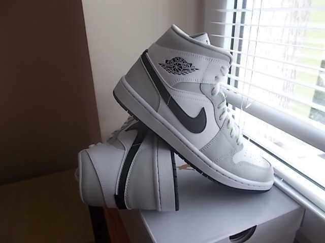 (r 39 /25 cm) Nike Jordan 1 Mid Light Smoke Grey Women's BQ6472,-015