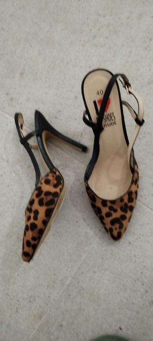 Varios pares, vendo 4€, para desocupar