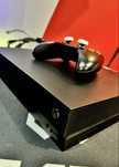 Xbox one x 1tb / pad / przewód