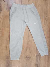 Spodnie dresowe nike,M