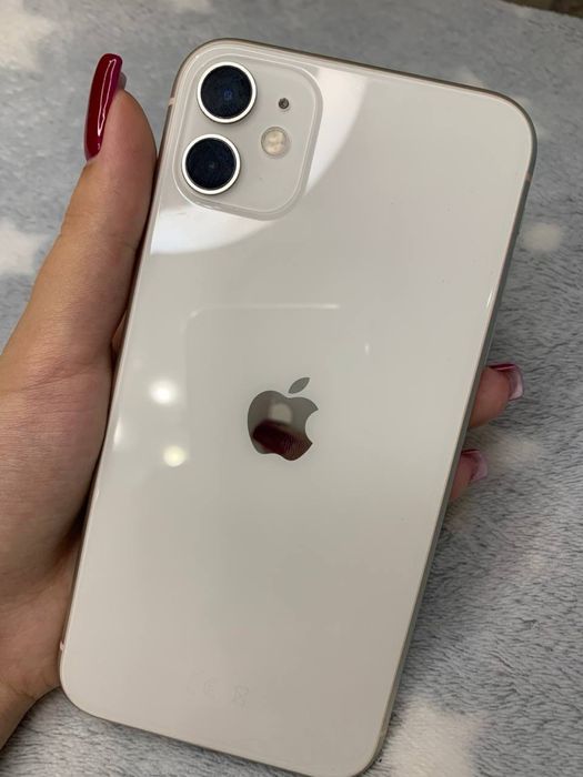 Iphone 11 white (128gb) в гарному стані