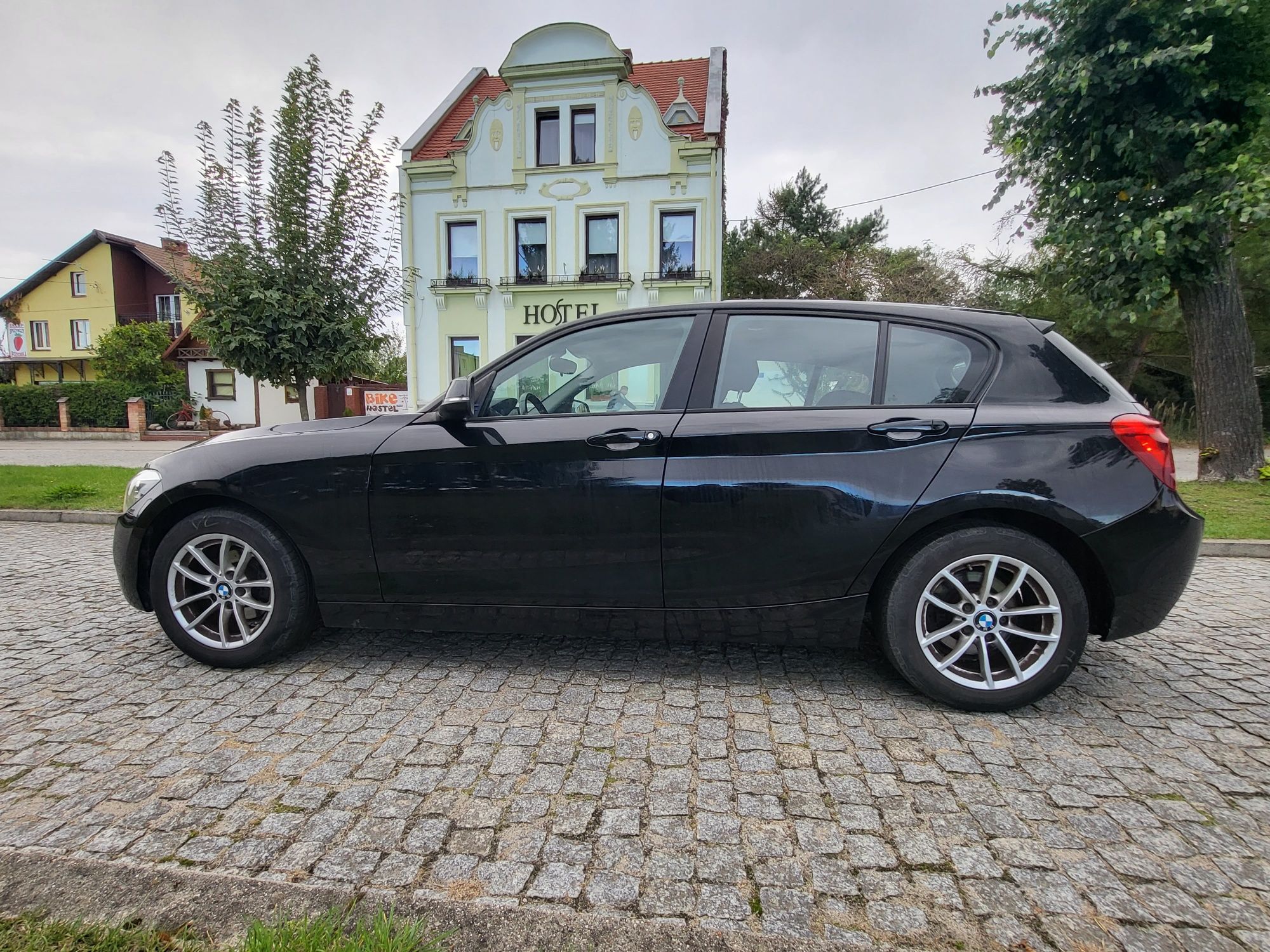Bmw 116 niski oryg przebieg. 100% sprawna, opłacona.