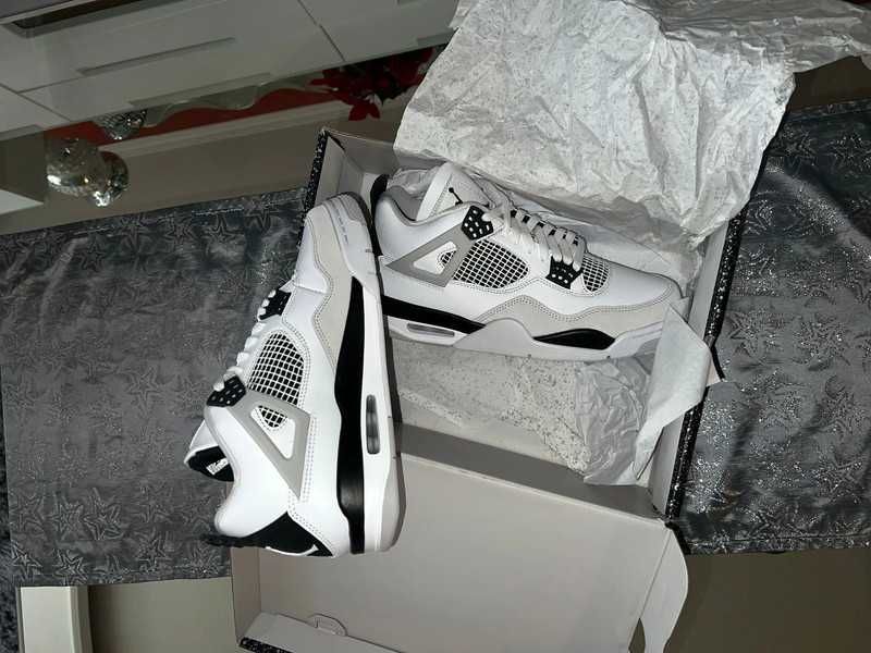 "Buty sportowe "Jordan_4_Retro_Military_Black  Rozmiar 44.5