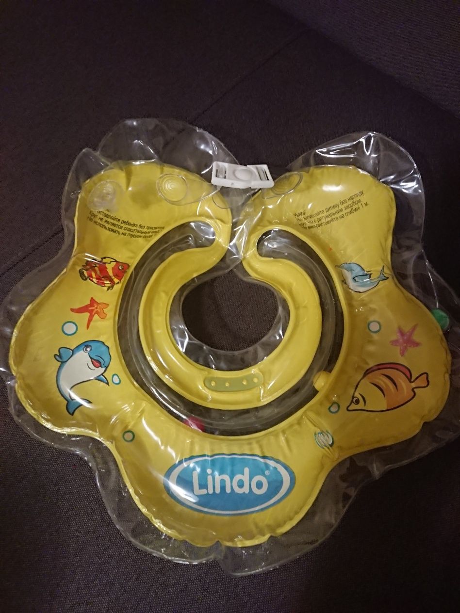 Круг для купания младенцев Lindo желтый