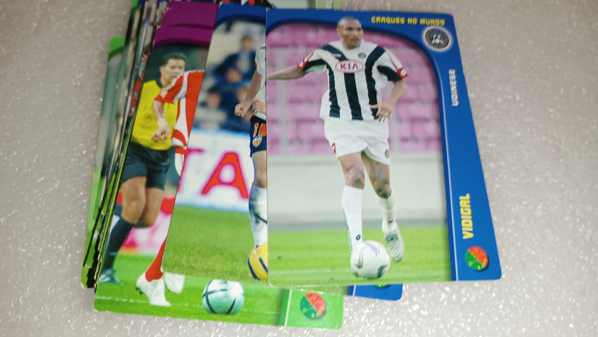 45 antigos cartões Panini sports sem repetidos