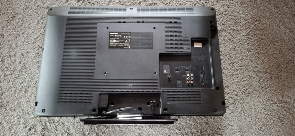 Panasonic 32 ' LCD TV