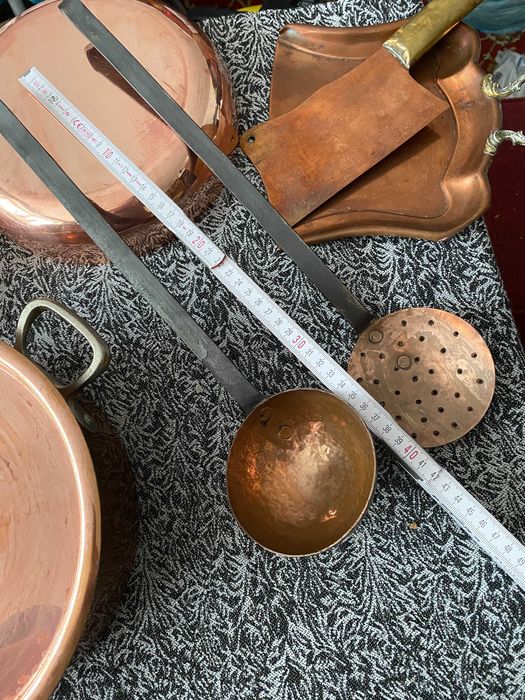 Miedziana łyżka i cedzak – antyczne, unikalne rękodzieło