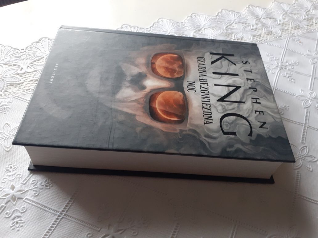 Książka Stephen King czarna bezgwiezdna noc