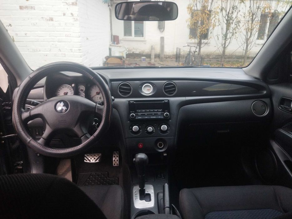 Митсубиси Аутлендер