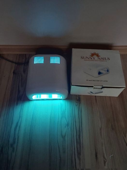 Lampa do paznokci.