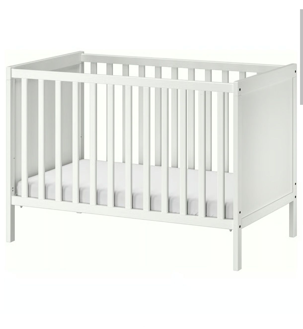 Cama de bebé com colchão
