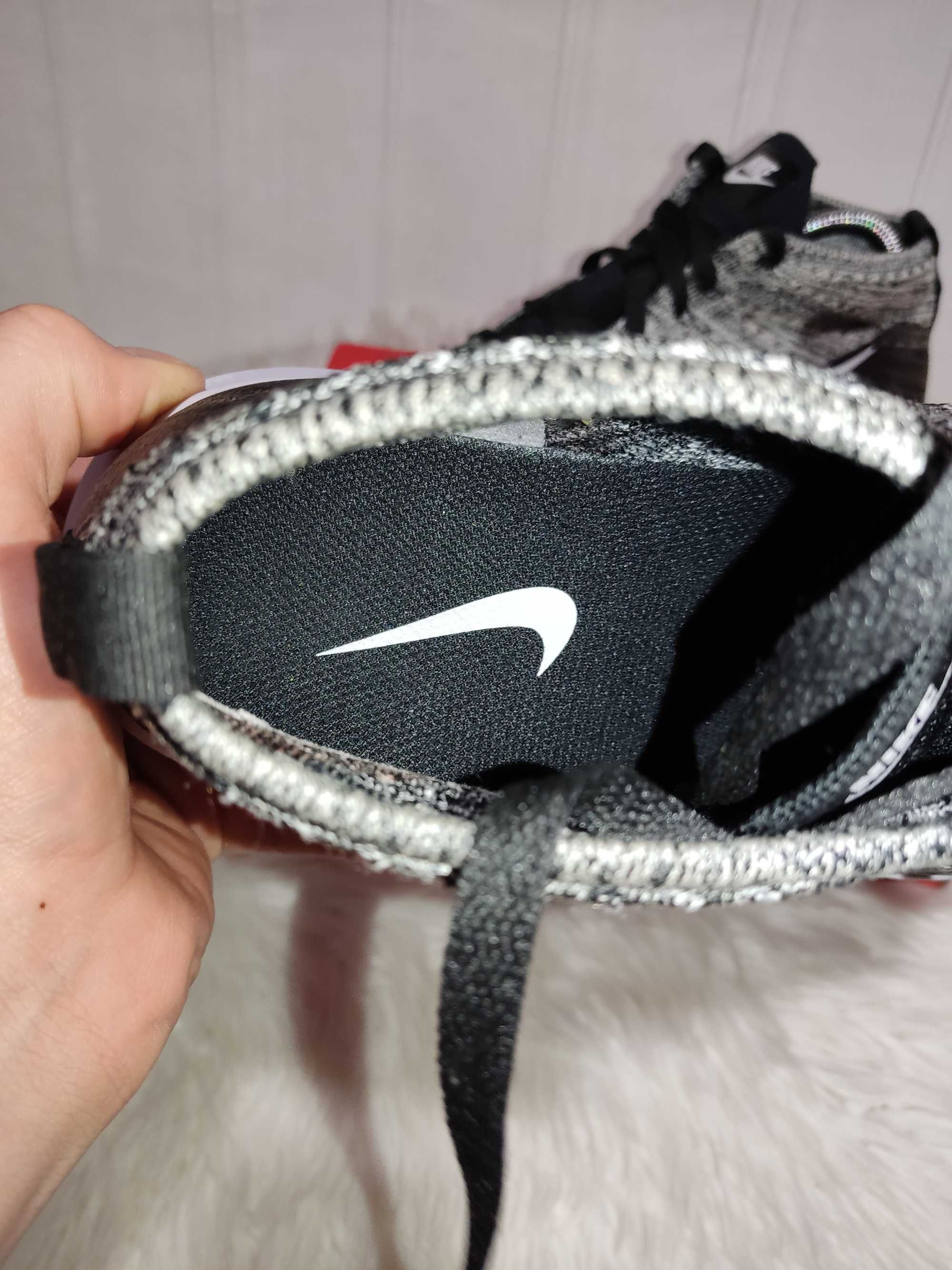 Кросівки Nike Flyknit Chukka 44 розмір