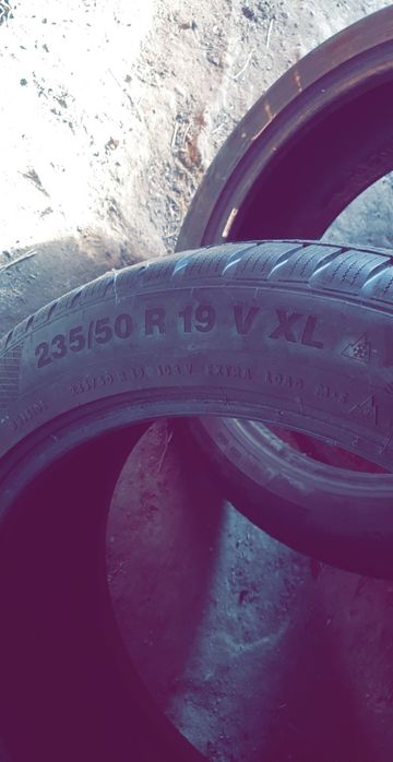 Continental Opony zimowe 235/50 R 19