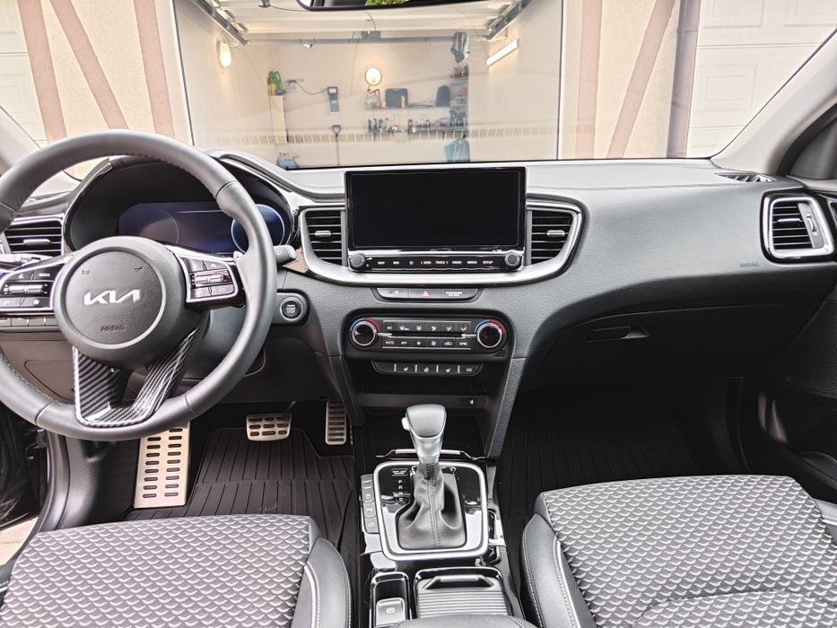 Kia cee'd business line 7 Dct