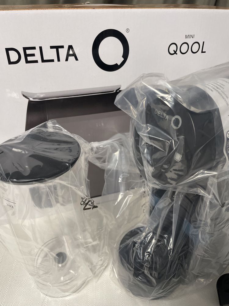 Кавоварка капсульна Delfa Q mini