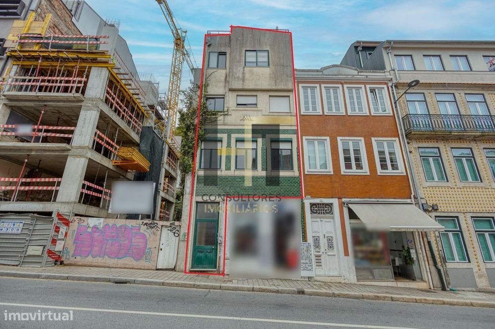 Prédio | Centro do Porto | Rua de Santa Catarina | Oportunidade de In
