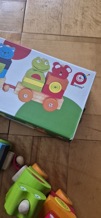 Pociąg z drewnianych klocków Pintoy 4 Friends