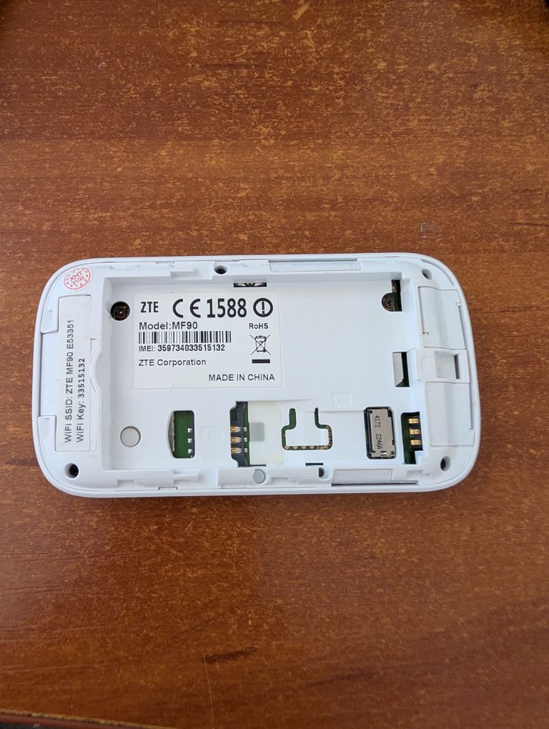 Маршрутизатор ZTE MF90 4G, sim, mini router