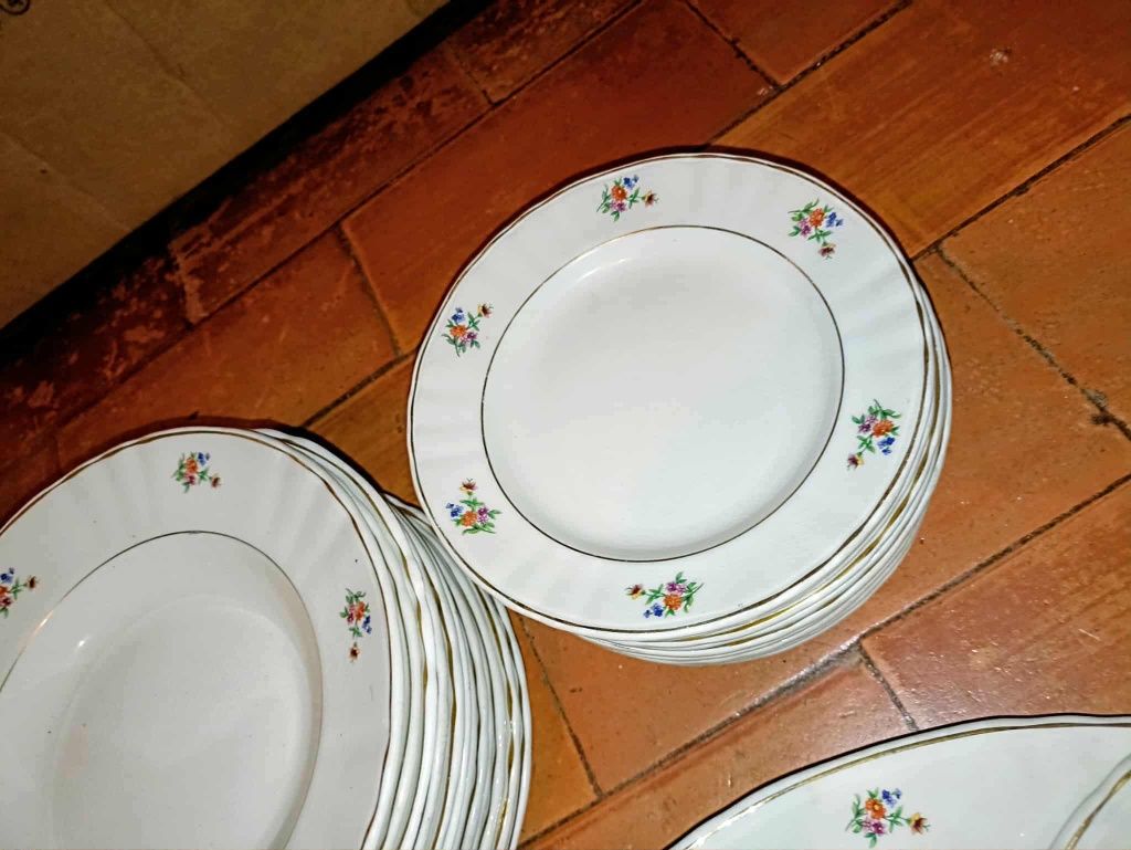 Conjunto louça cerâmica Sacavém