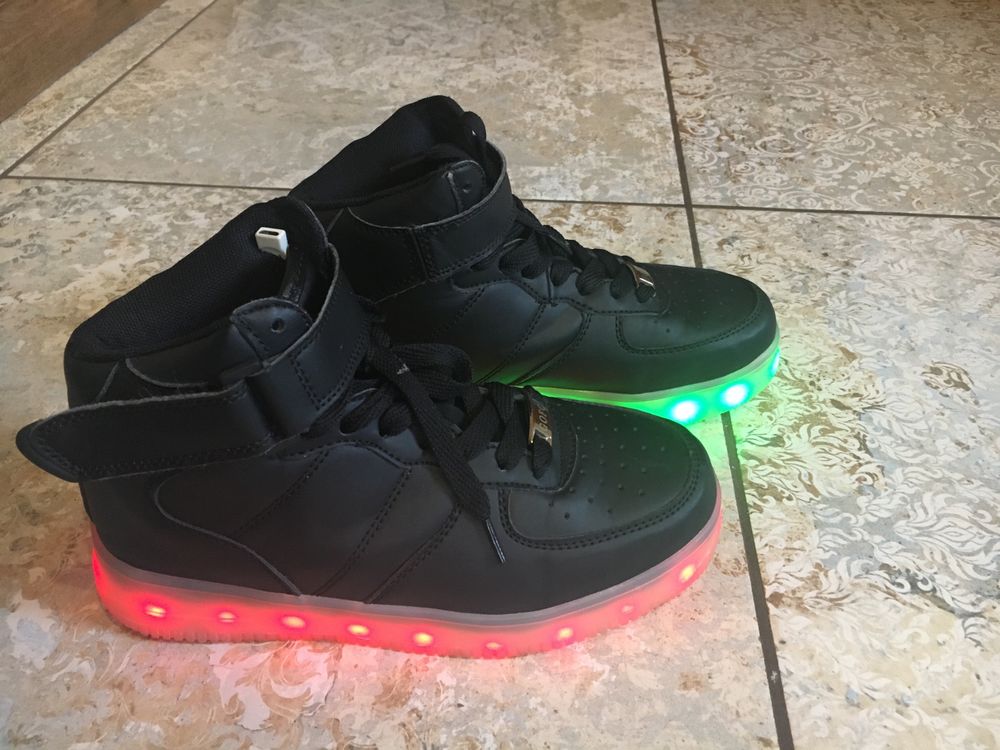 Buty LED świecące r. 36 GOFC ładowane na USB