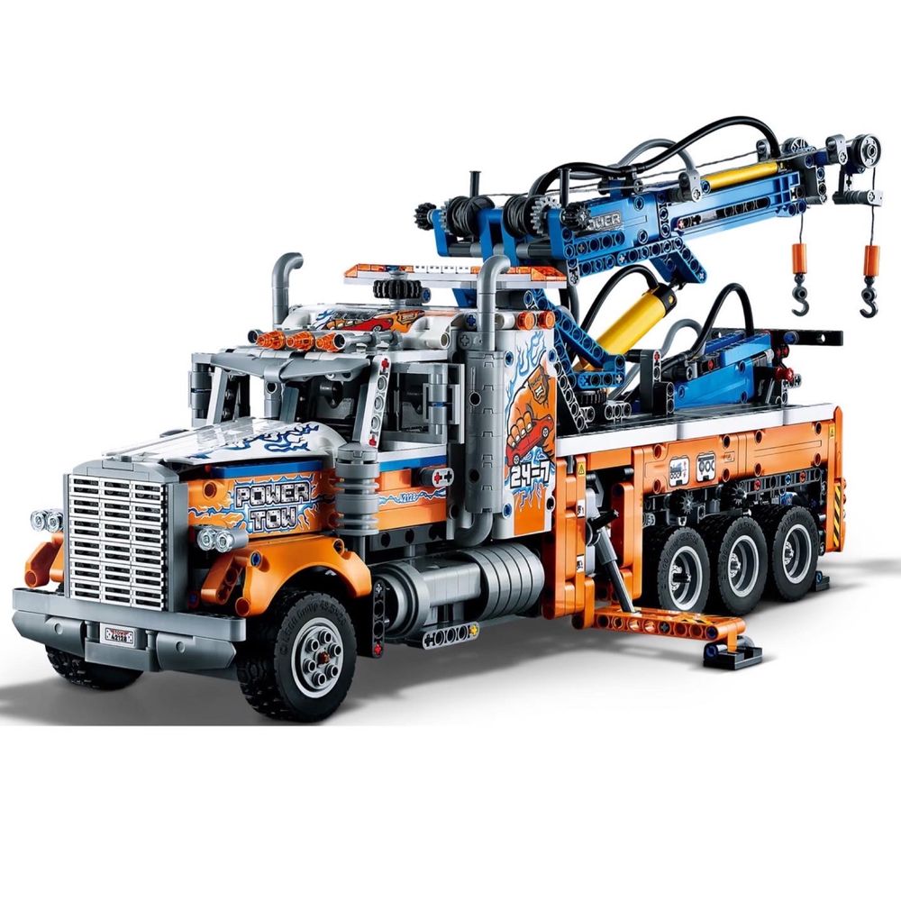 Лего LEGO Technic Вантажний евакуатор 42128