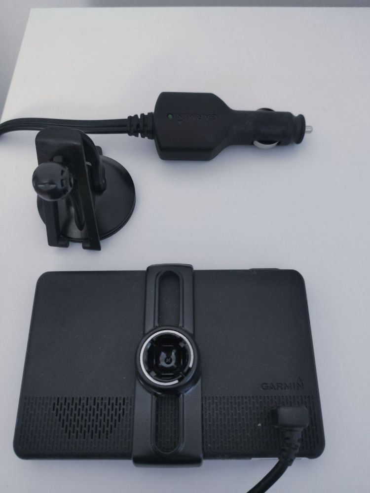 GPS Навигатор Garmin Nuvi