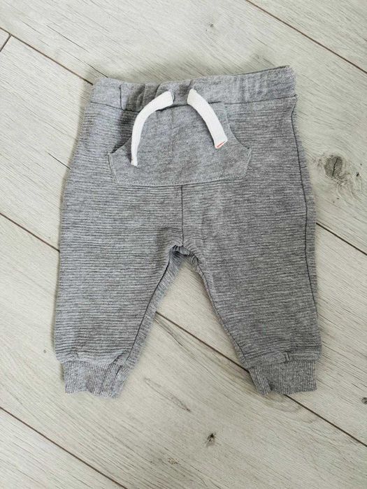 Dresy niemowlęce 62 F&F