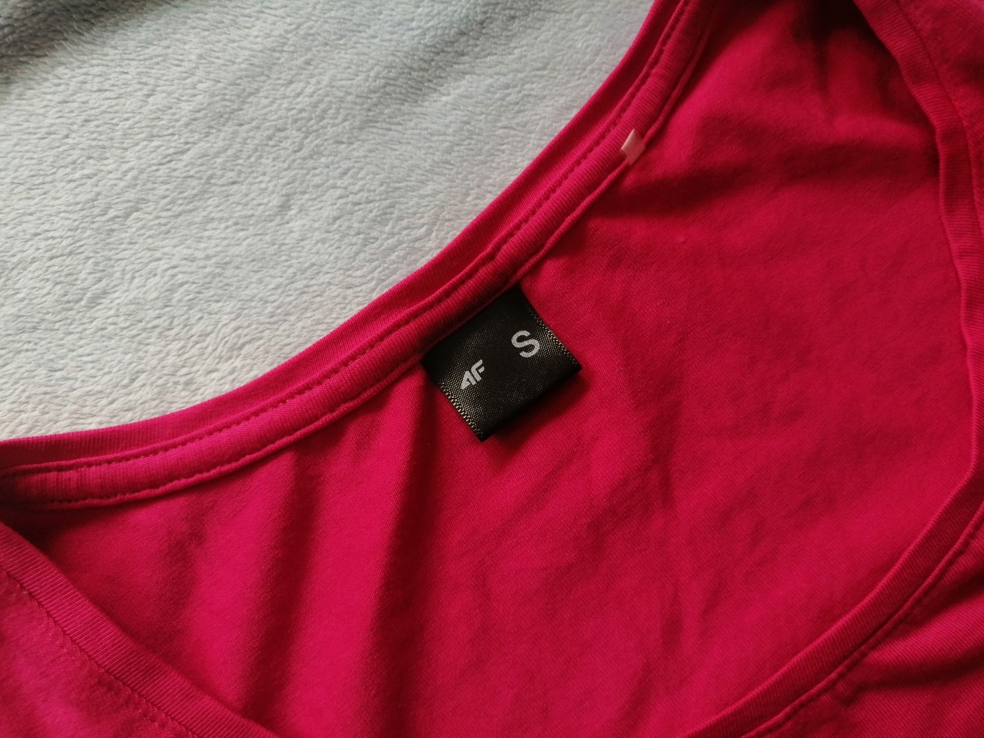 Bluzka na ramiączka damska 4f różowa Rozmiar S