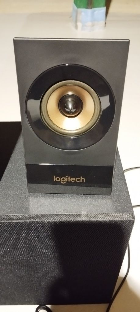 Głośniki Logitech s-00150 stan jak nowe polecam