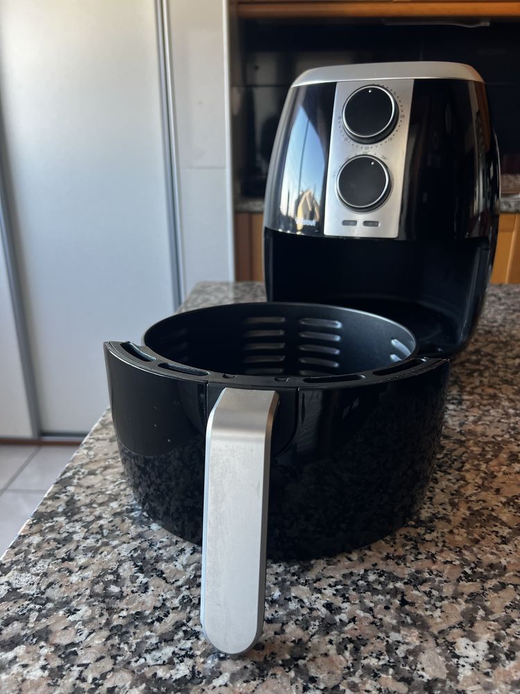 Airfryer TRISTAR FR-6989 (3.5L - Preto)