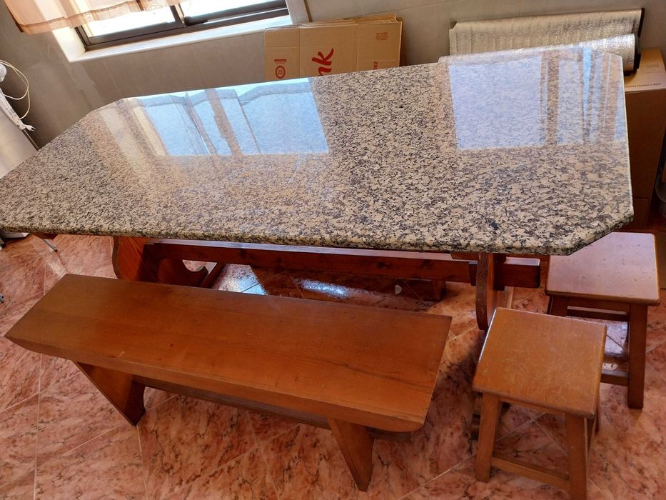 Mesa cozinha usada em bom estado