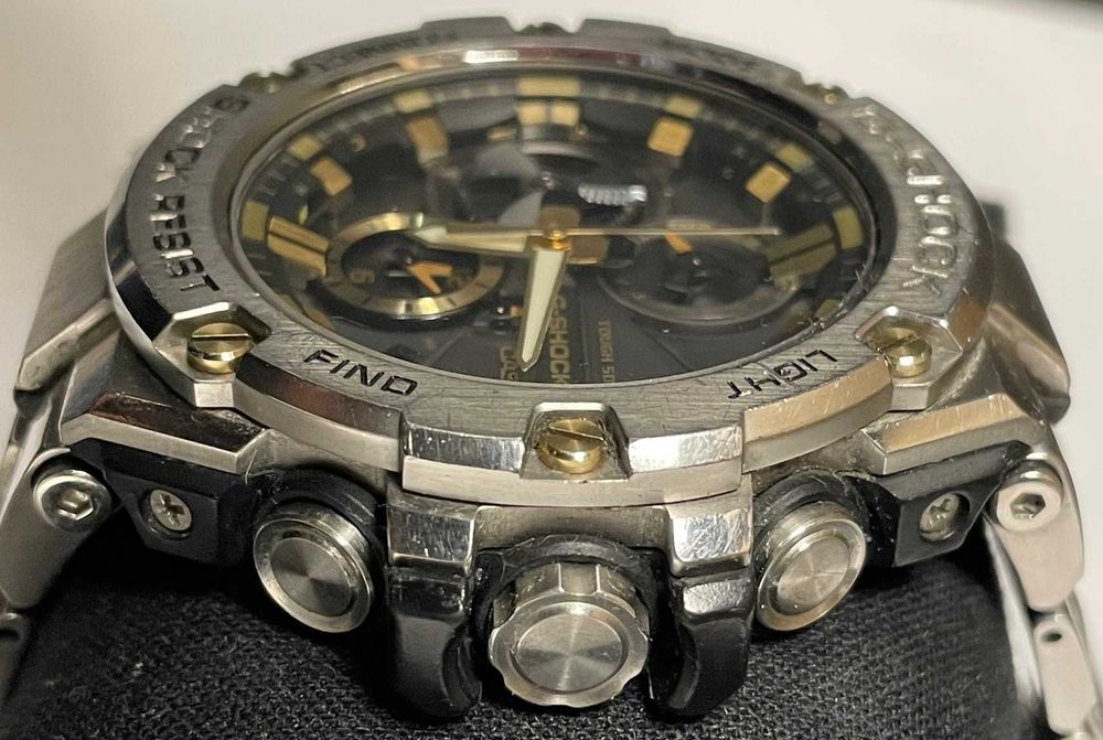 Zegarek Casio G-SHOCK GST-B100D G-Steel Solar Bluetooth