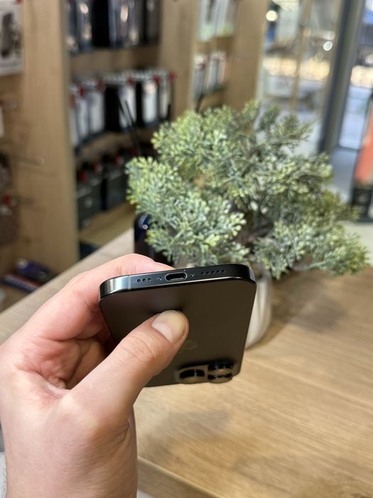 Б/у iPhone 16 Pro 512Gb Black (Дефект)