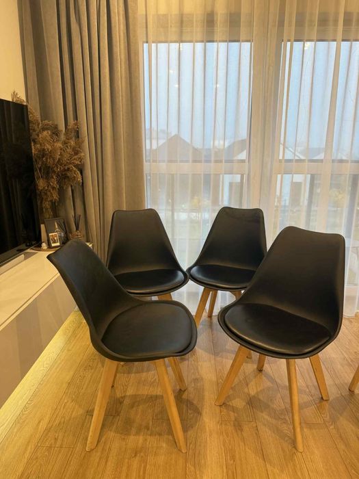 Krzesla skandynawskie czarne 4 szt