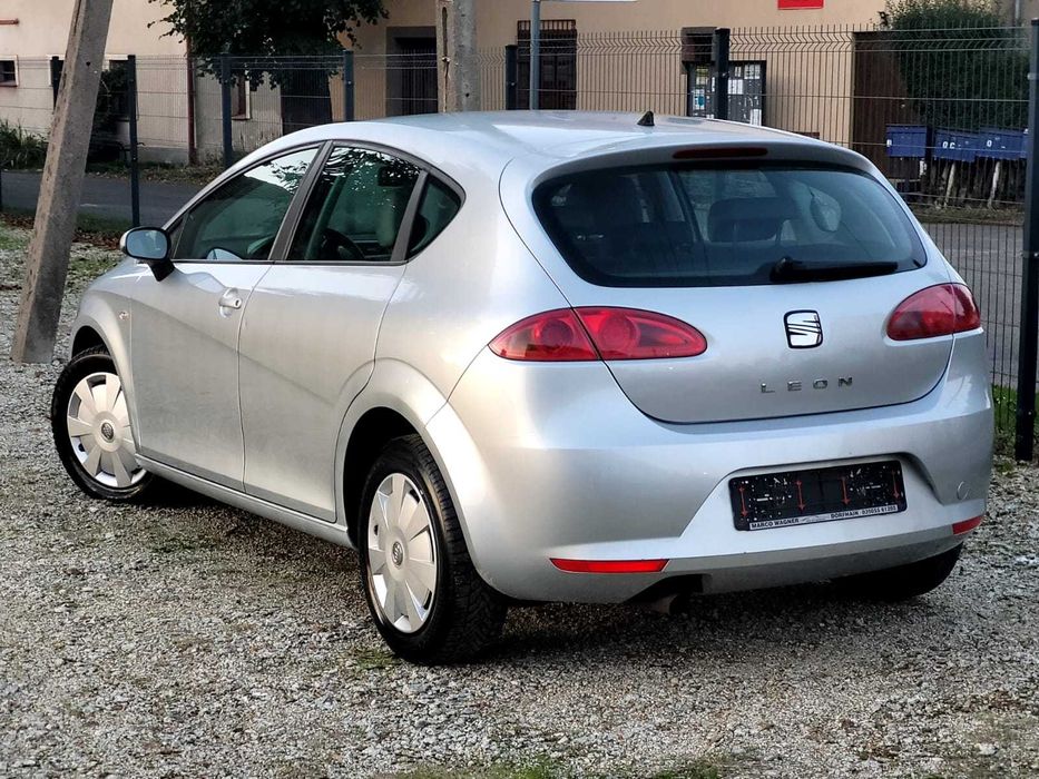 SEAT LEON 1.6benzyna  B.dobry stan