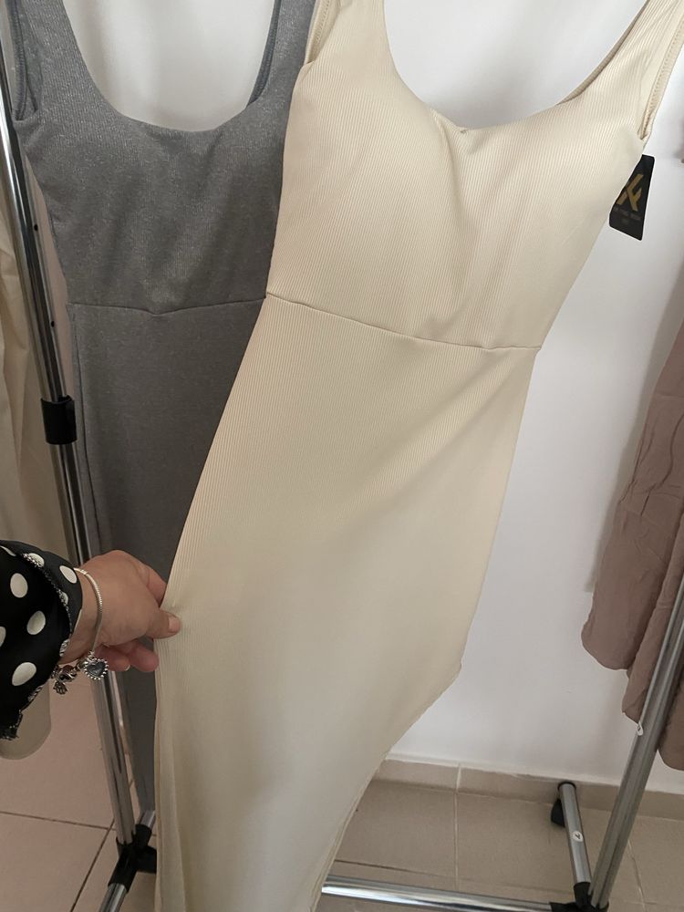 Vestidos novos de loja