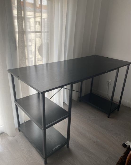 Secretaria 140x60 em preto