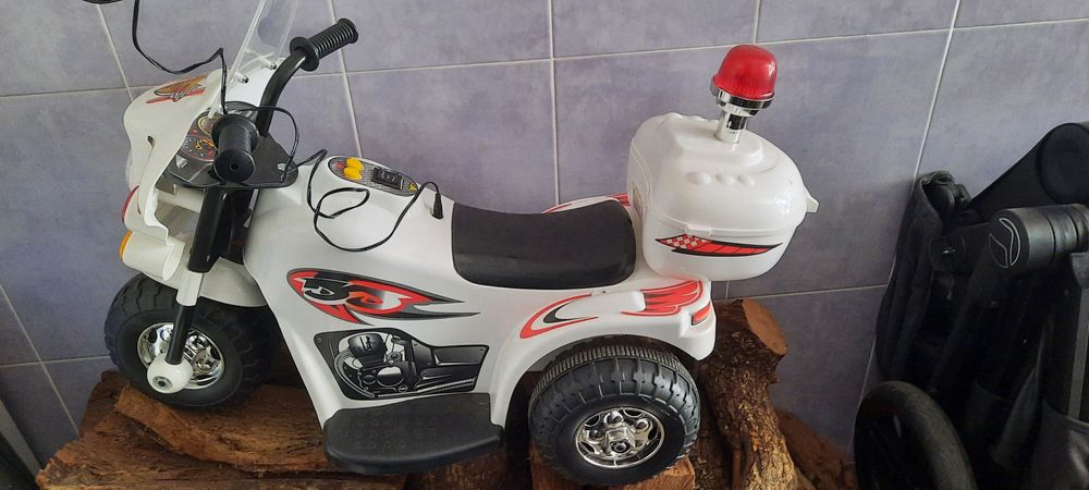 Mota elétrica para criança