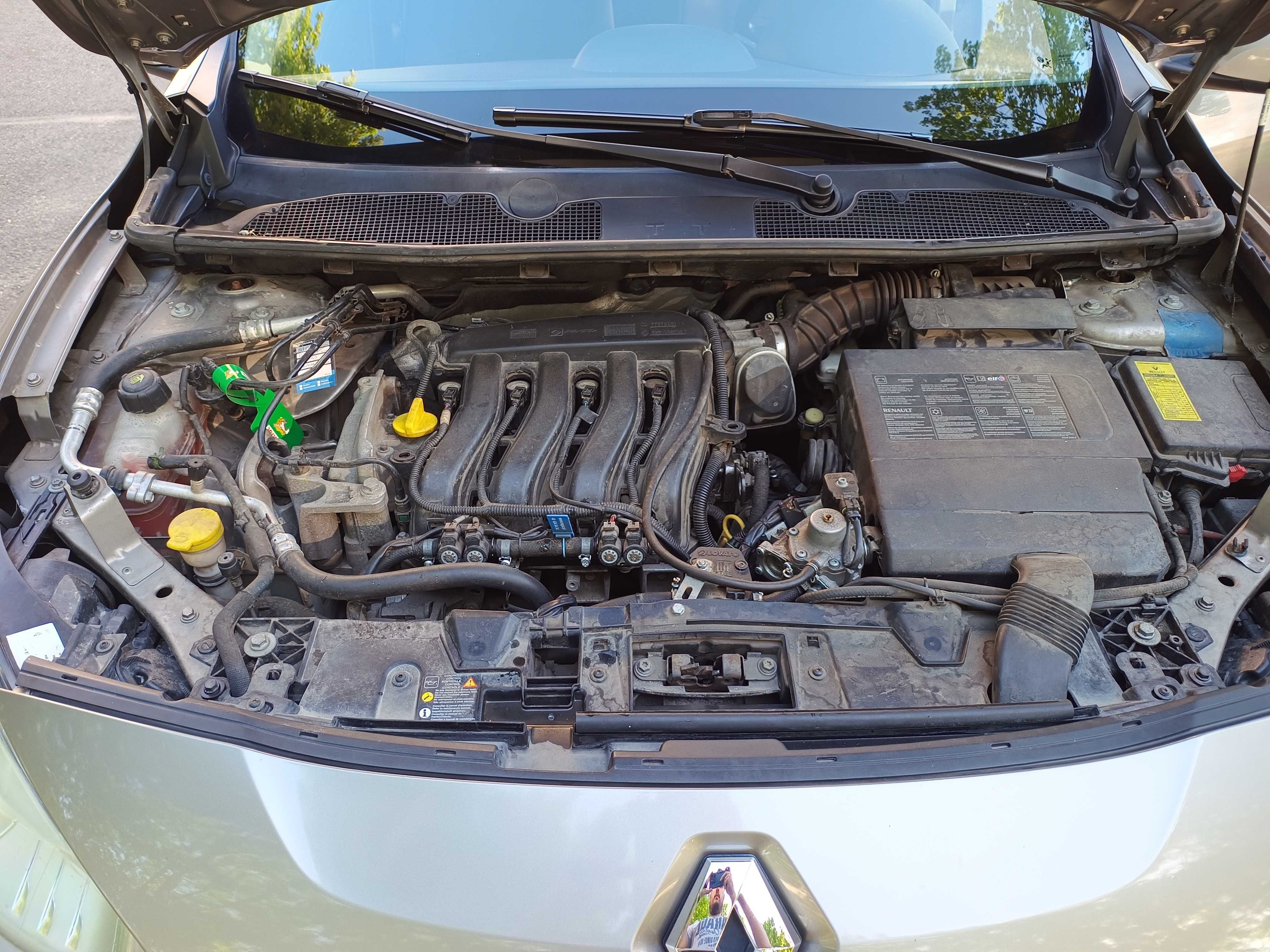 Renault Fluence 1.6 Benzyna + LPG 2010 r. 180 000 km Wersja Expression