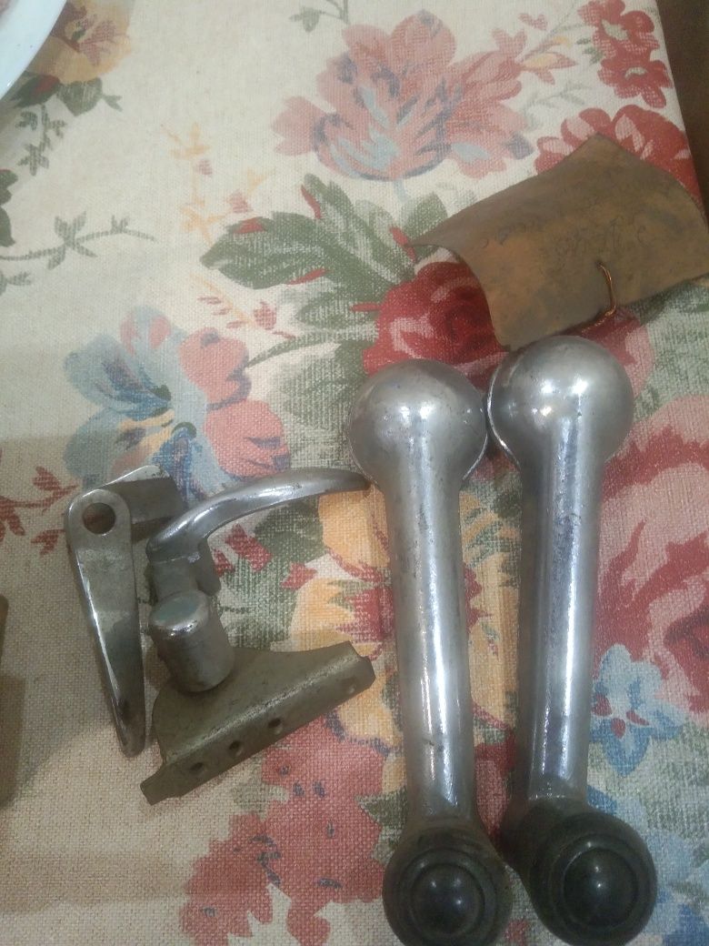Запчастини до двигуна