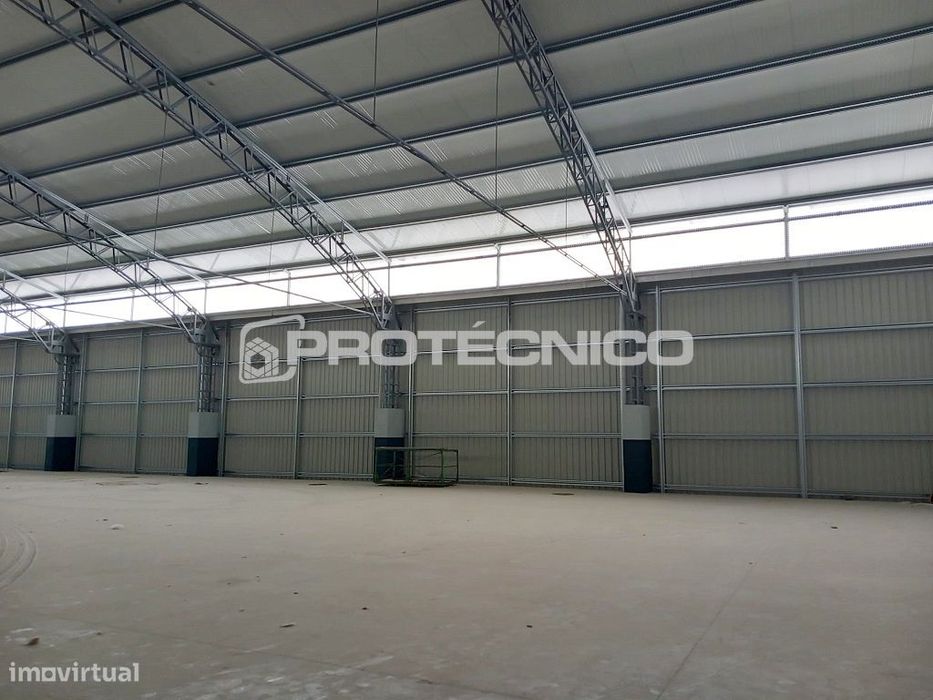 Armazém c/ 1200m2 p/ Logística – Oliveira do Bairro