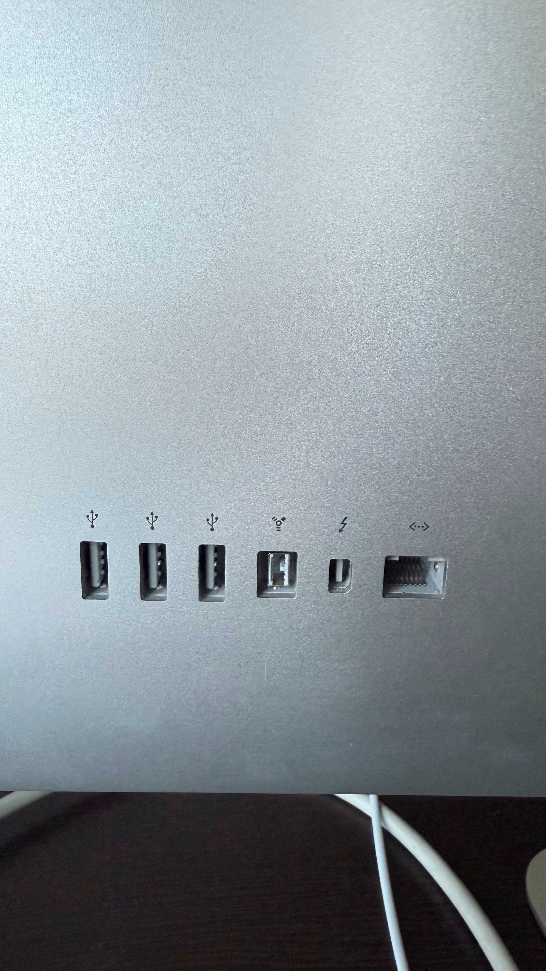 Монитор Apple Thunderbolt Display A1407